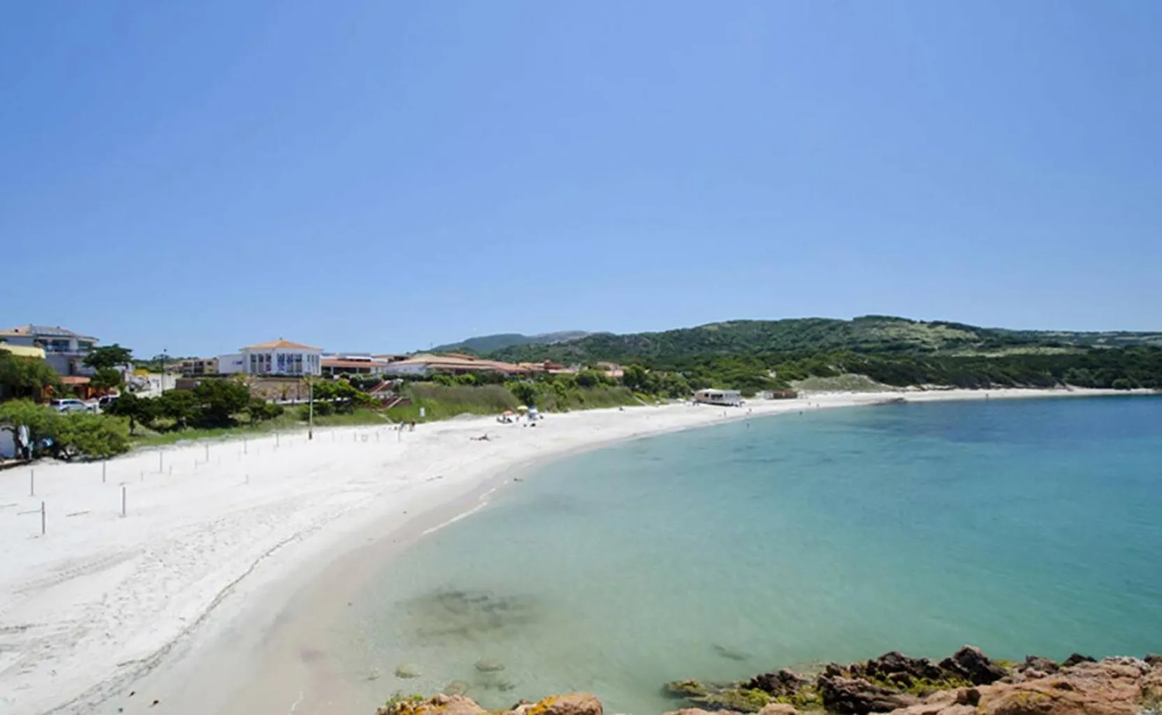 B.20 La Camelia - 120 Mt. Dalla Spiaggia Isola Rossa