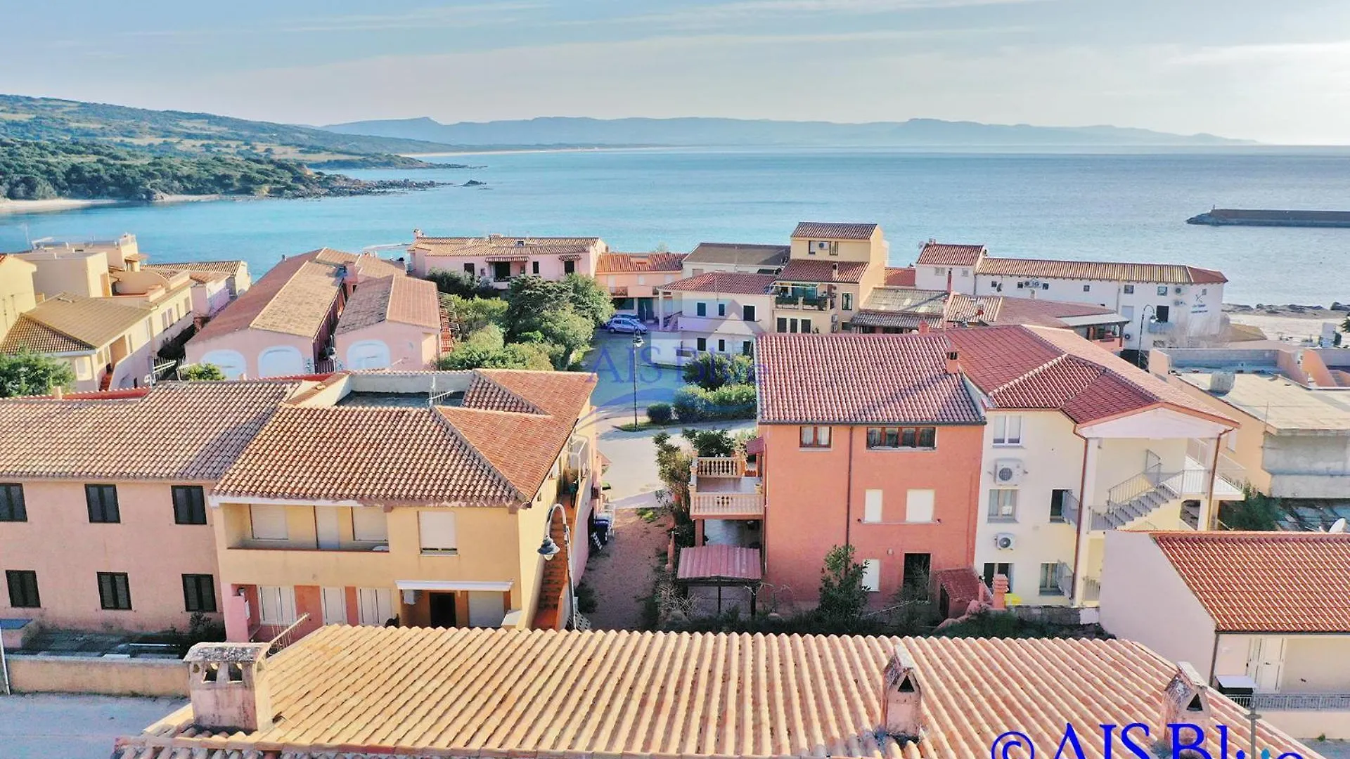 B.20 La Camelia - 120 Mt. Dalla Spiaggia Isola Rossa  Isola Rossa (Sassari)
